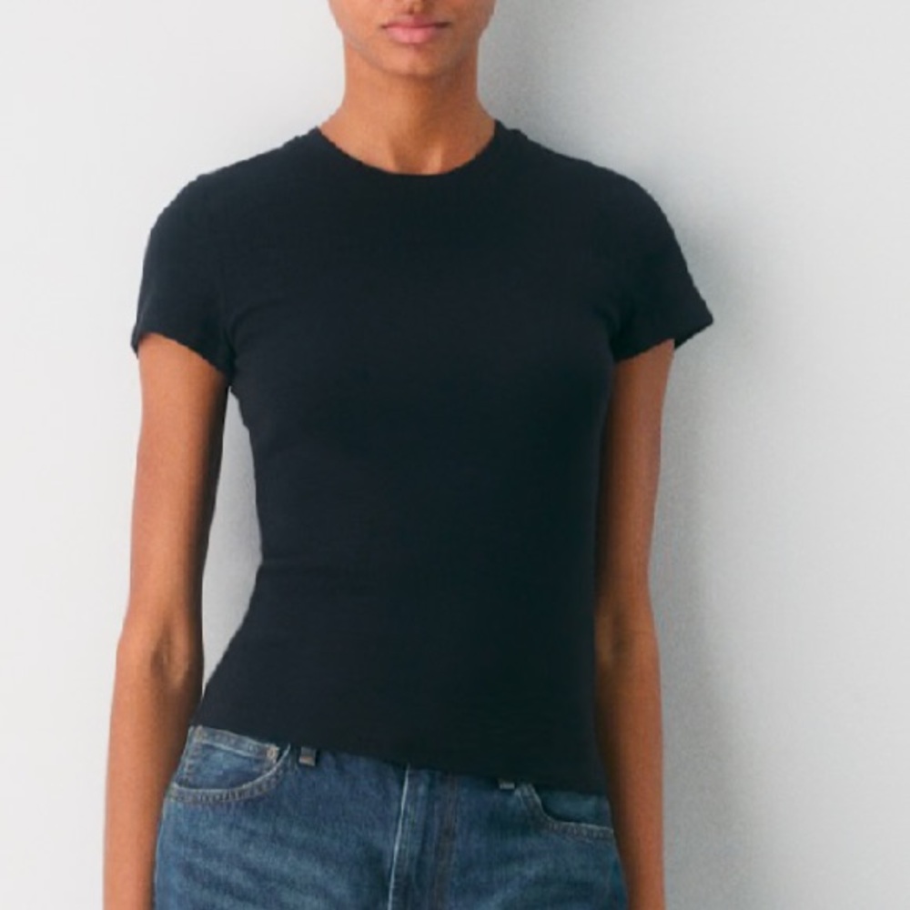 Aritzia homestretch Black Short Sleeve Tee
